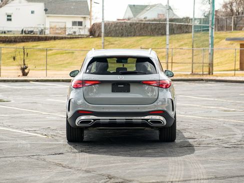 Used 2025 Mercedes-Benz GLC 350e 4MATIC image 6