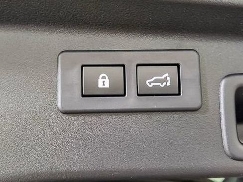 Certified 2026 Subaru Outback Touring XT AWD/4WD image 18