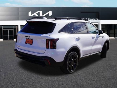 New 2026 Kia Sorento X-Line EX image 3