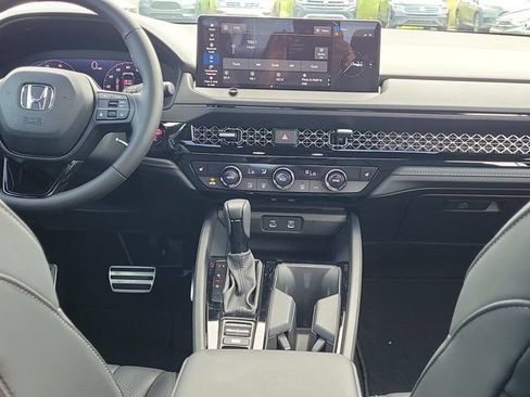 Used 2024 Honda Accord Sport image 5
