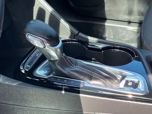 Used 2025 Buick Encore GX Preferred image 42