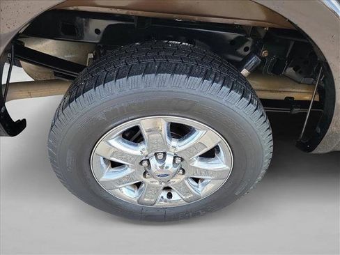 Used 2013 Ford F150 Lariat w/ Lariat Chrome Pkg image 12