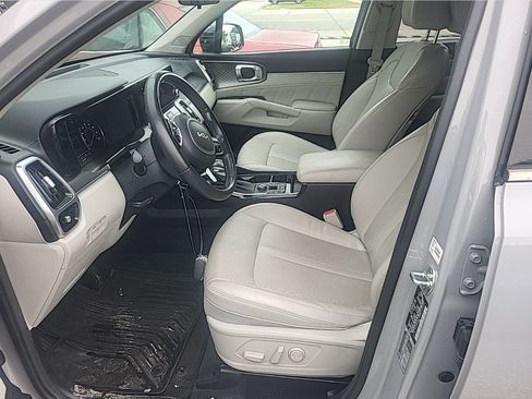 Used 2022 Kia Sorento SX FWD image 7