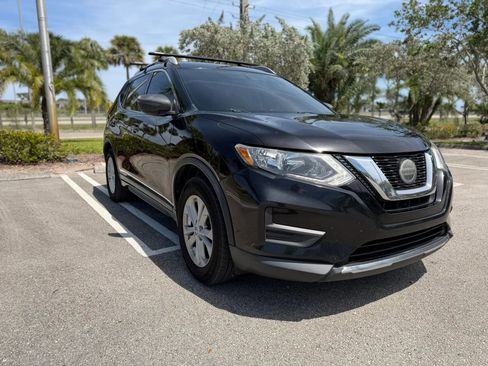 Used 2018 Nissan Rogue S w/ S Value Package FWD image 6