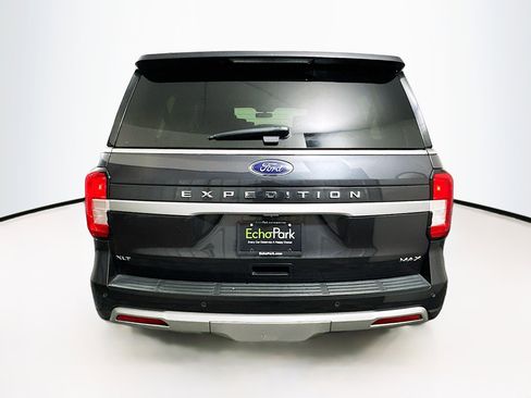 Used 2024 Ford Expedition Max XLT image 7