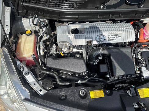 Used 2013 Toyota Prius V Two FWD image 34