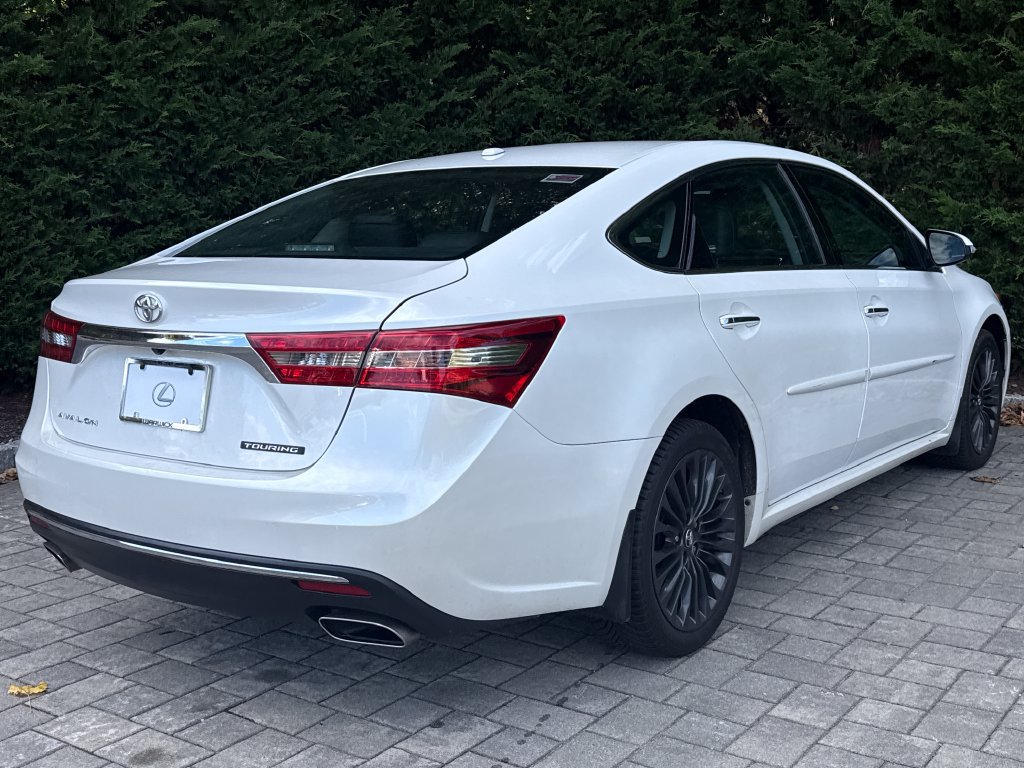 Used 2017 Toyota Avalon Touring w/ Carpet Mat Package FWD image 5