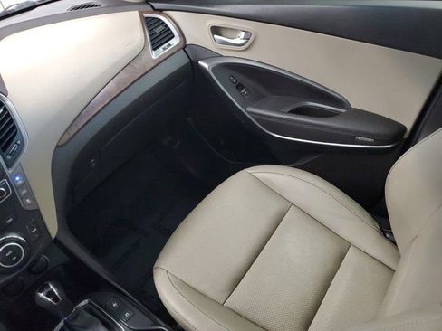 Used 2018 Hyundai Santa Fe Limited w/ Cargo Package FWD image 11