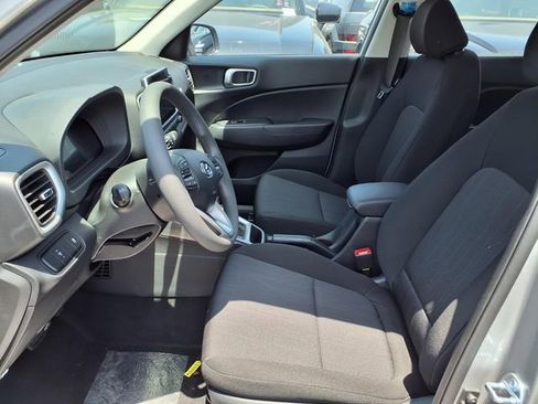 New 2026 Hyundai Venue SE FWD image 9