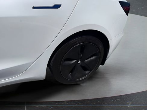 Used 2019 Tesla Model 3 Performance AWD/4WD image 13