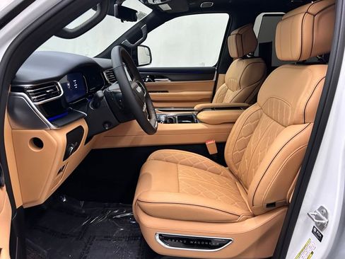 New 2026 Jeep Grand Wagoneer Summit AWD/4WD image 12
