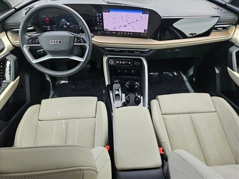Certified 2025 Audi Q5 Premium w/ Premium Plus AWD/4WD image 19