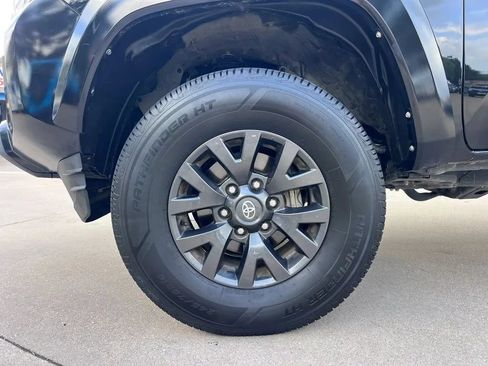 Used 2022 Toyota Tacoma SR5 w/ SR5 Appearance Package (SM) AWD/4WD image 48