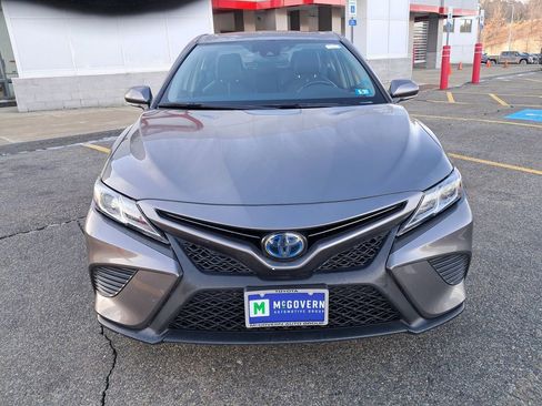 Used 2020 Toyota Camry SE image 5