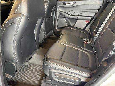 Used 2021 Ford Escape SEL w/ Technology Package image 21