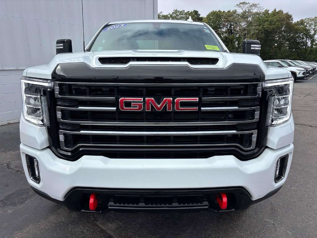 Used 2023 GMC Sierra 2500 AT4 AWD/4WD image 2