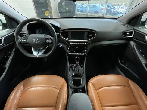 Used 2018 Hyundai Ioniq Blue FWD image 24