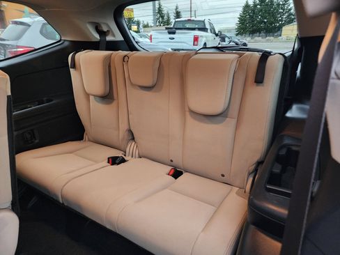 Used 2019 Subaru Ascent Premium image 27