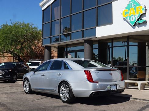Used 2018 Cadillac XTS Luxury image 9