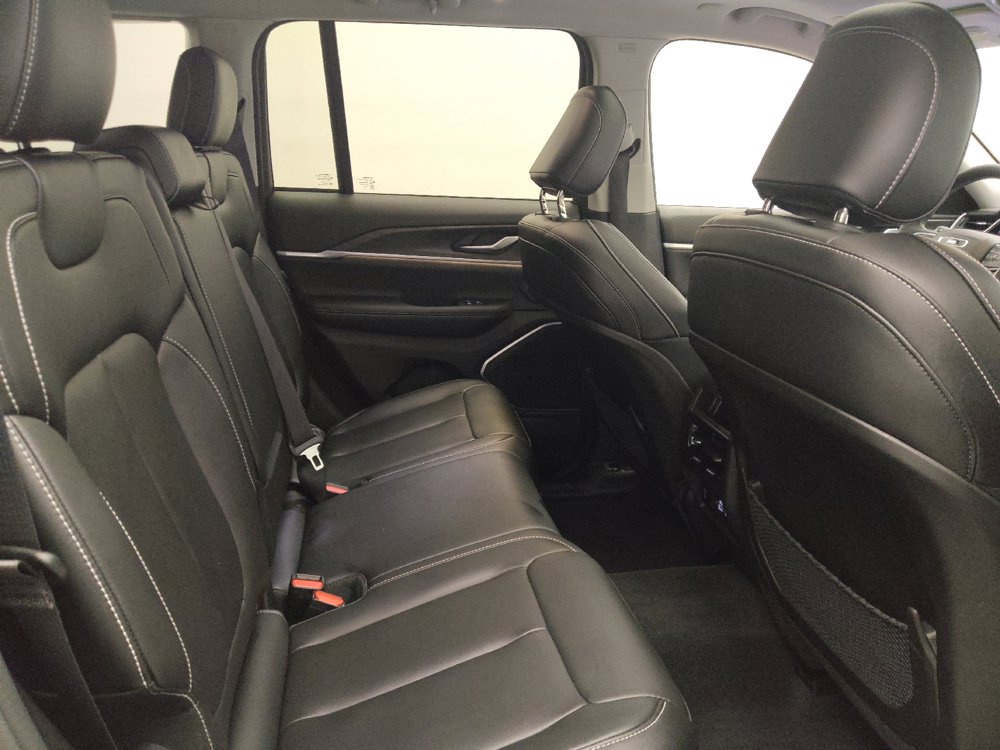 Used 2023 Jeep Grand Cherokee 4WD 4xe image 19