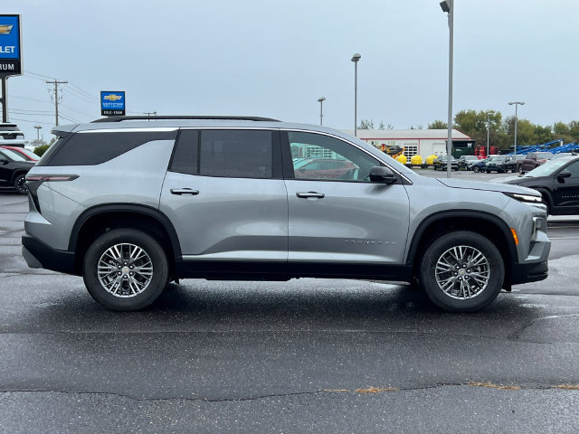 New 2027 Chevrolet Traverse LT w/ Driver Confidence Package AWD/4WD image 47