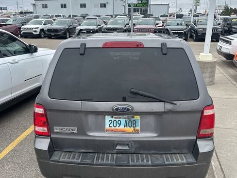 Used 2011 Ford Escape XLT w/ Class II Trailer Tow Pkg AWD/4WD image 7