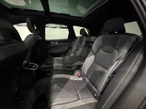 Used 2020 Volvo XC60 T5 R-Design w/ Protection Package Premier FWD image 28