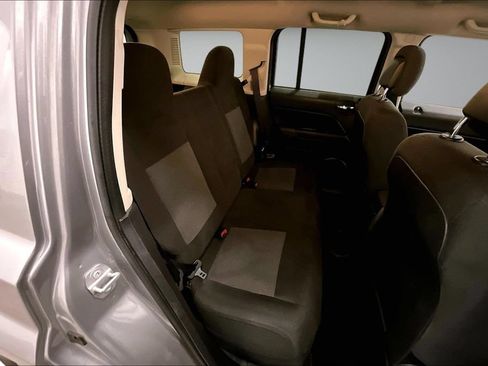 Used 2017 Jeep Patriot Sport w/ Power Value Group FWD image 25