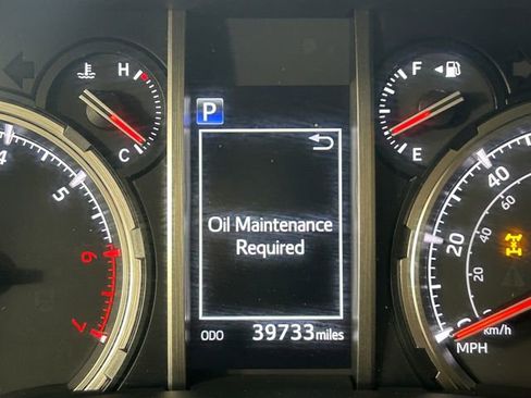 Used 2023 Toyota 4Runner Limited image 19