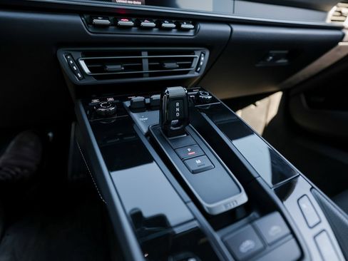 Certified 2024 Porsche 911 Targa 4S image 20