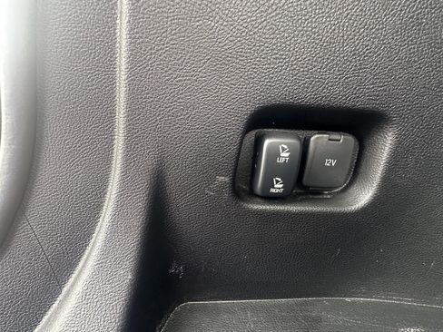 Used 2024 Ford Edge SEL image 34