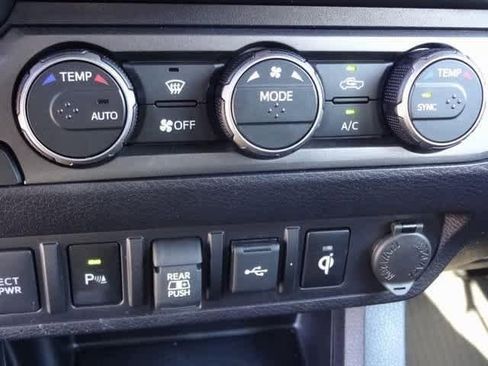 Used 2022 Toyota Tacoma TRD Pro image 44