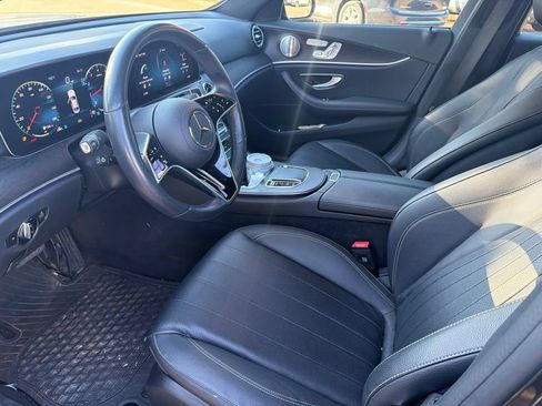 Used 2023 Mercedes-Benz E 350 4MATIC Sedan image 8
