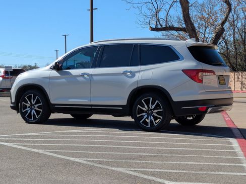 Used 2020 Honda Pilot Touring image 6