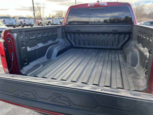 Certified 2024 Chevrolet Colorado ZR2 w/ ZR2 Convenience Package III image 11