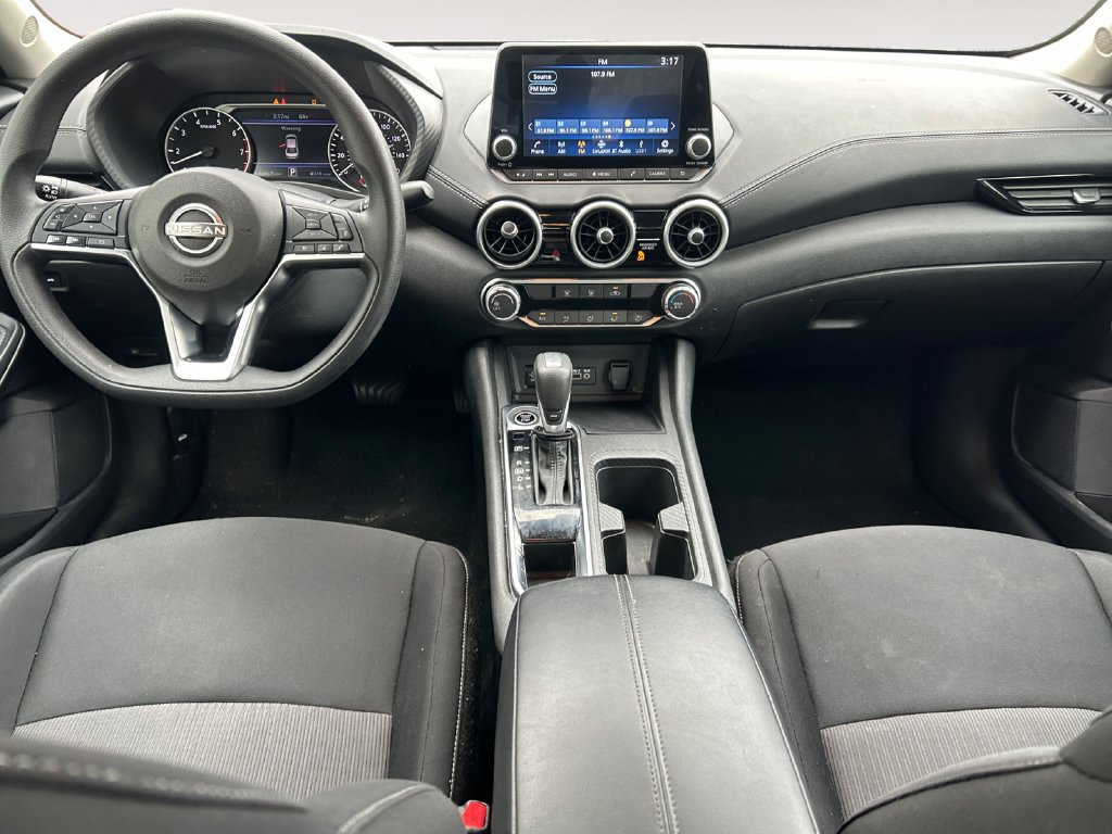 Used 2025 Nissan Sentra SV FWD image 10