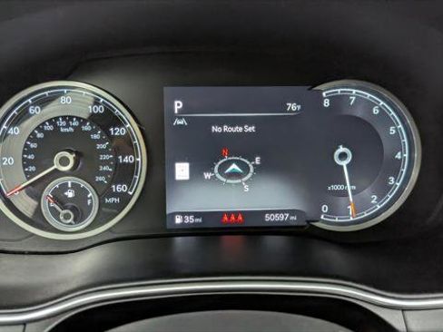Used 2024 Genesis GV80 2.5T AWD/4WD image 24
