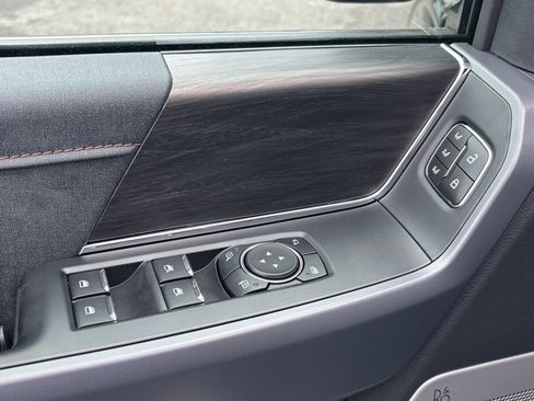 New 2025 Ford F150 Lariat w/ Equipment Group 501A Mid image 15