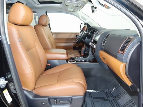 Used 2021 Toyota Sequoia Platinum image 12