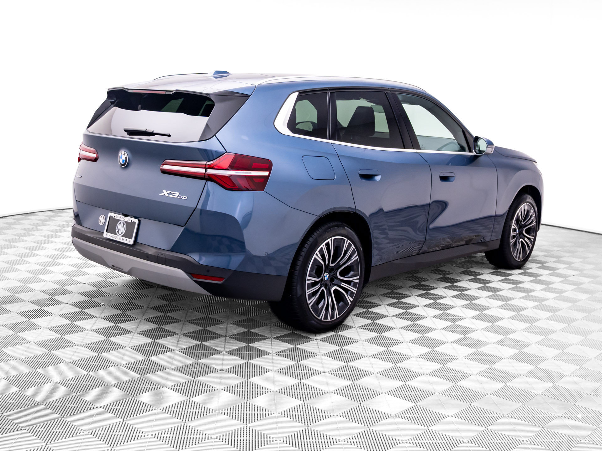 Used 2025 BMW X3 xDrive30i AWD/4WD image 5