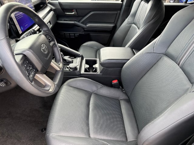 Used 2025 Toyota 4Runner Limited w/ Tow Technology Package AWD/4WD image 11