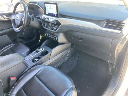 Used 2020 Ford Escape SE Sport image 25