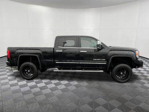 Used 2015 GMC Sierra 3500 Denali AWD/4WD image 7