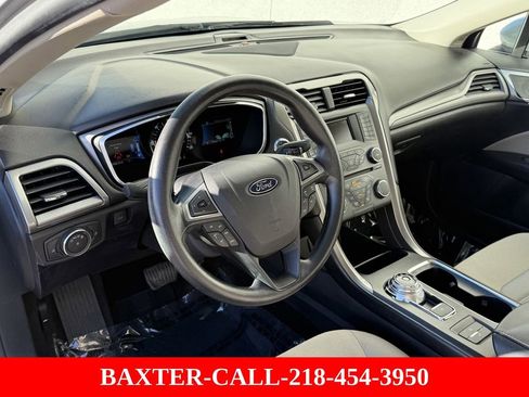 Used 2018 Ford Fusion S image 15