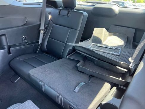 Certified 2024 Ford Explorer XLT w/ Equipment Group 202A AWD/4WD image 21