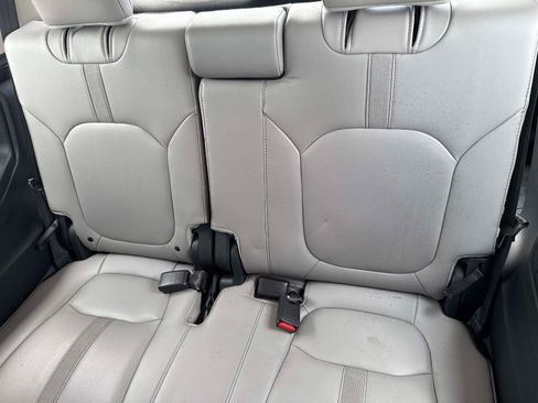 Used 2024 Honda Pilot EX-L image 15