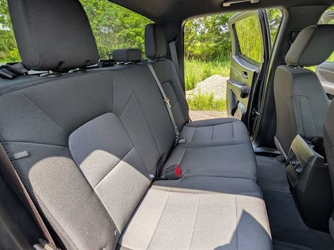 Used 2024 Chevrolet Colorado Trail Boss w/ Advanced Trailering Package AWD/4WD image 15