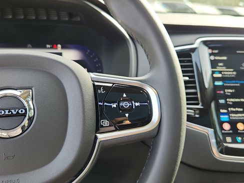 Certified 2024 Volvo XC90 B6 Ultimate w/ Protection Package Premier AWD/4WD image 21