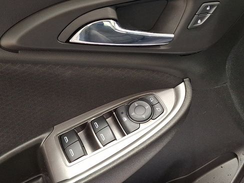 Used 2025 Chevrolet Malibu LS image 14