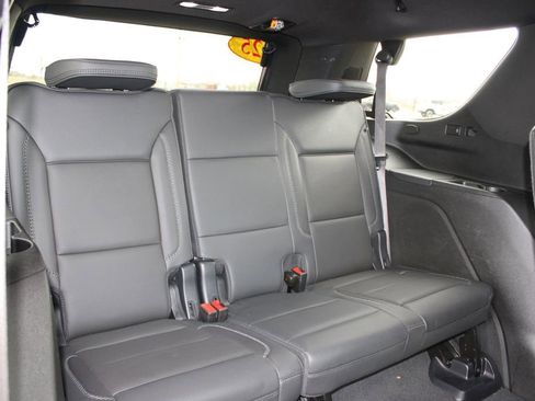 Used 2025 GMC Yukon Denali image 36